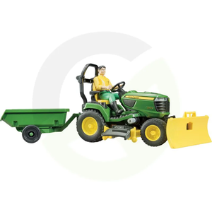 Bruder vrtni traktor John Deere z desko in prikolico (62104)