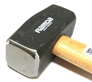 RA 698471_3