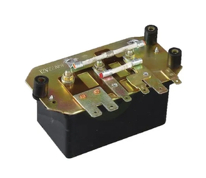 Regulator napetosti 13000132