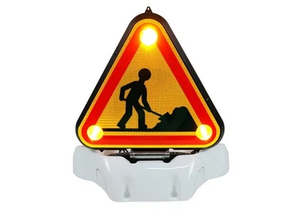 Varnostni trikotnik - Triflash LED 12V 700 mm - razred II - 3 m kabla - električno dvigalo - Sacex 2090L7220E