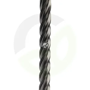 4932352033_3