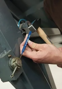 E418233_3