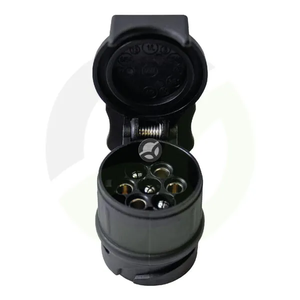Adapter 13/7-polni LA404033