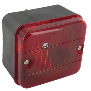 Kvadratna meglenka - 12V - rdeča - 85x52x75mm - Gopart LA99370GP